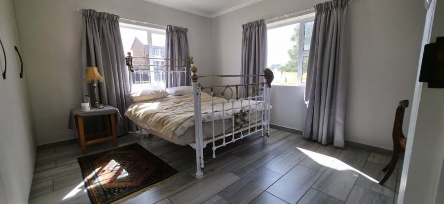 3 Bedroom Property for Sale in Boggomsbaai Western Cape